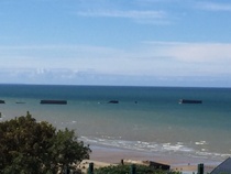 Maihinnousu rannikkoa.