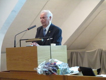 Veikko Järvisen kiitospuhe kunniajäsenyydellä huomioimisesta.