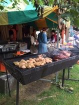 Keskiaika markkinoiden tarjontaa.